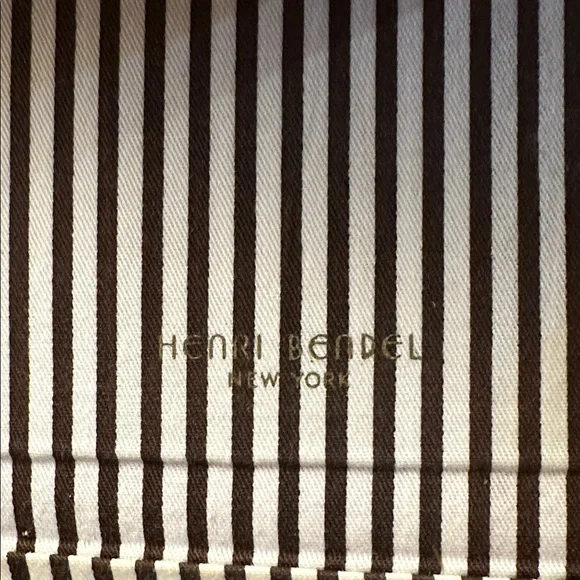 HENRI BENDEL ⭐️ saffiano leather foldable sunglasses case - Picture 10 of 10